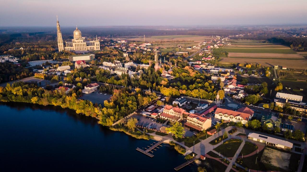 Hotel Stara Gorzelnia Licheń Exterior foto