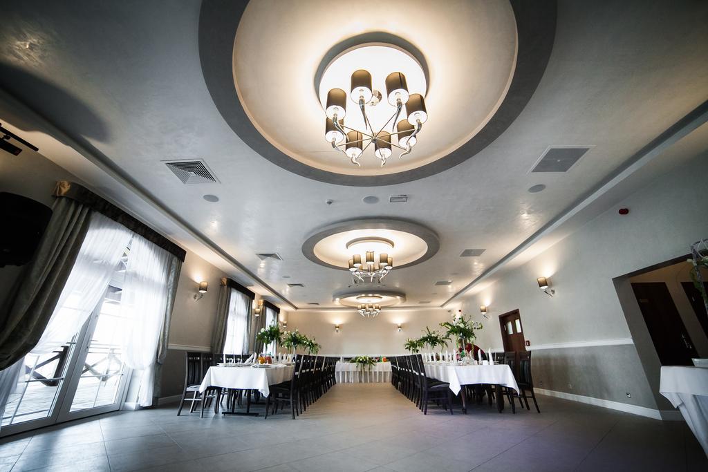 Hotel Stara Gorzelnia Licheń Exterior foto